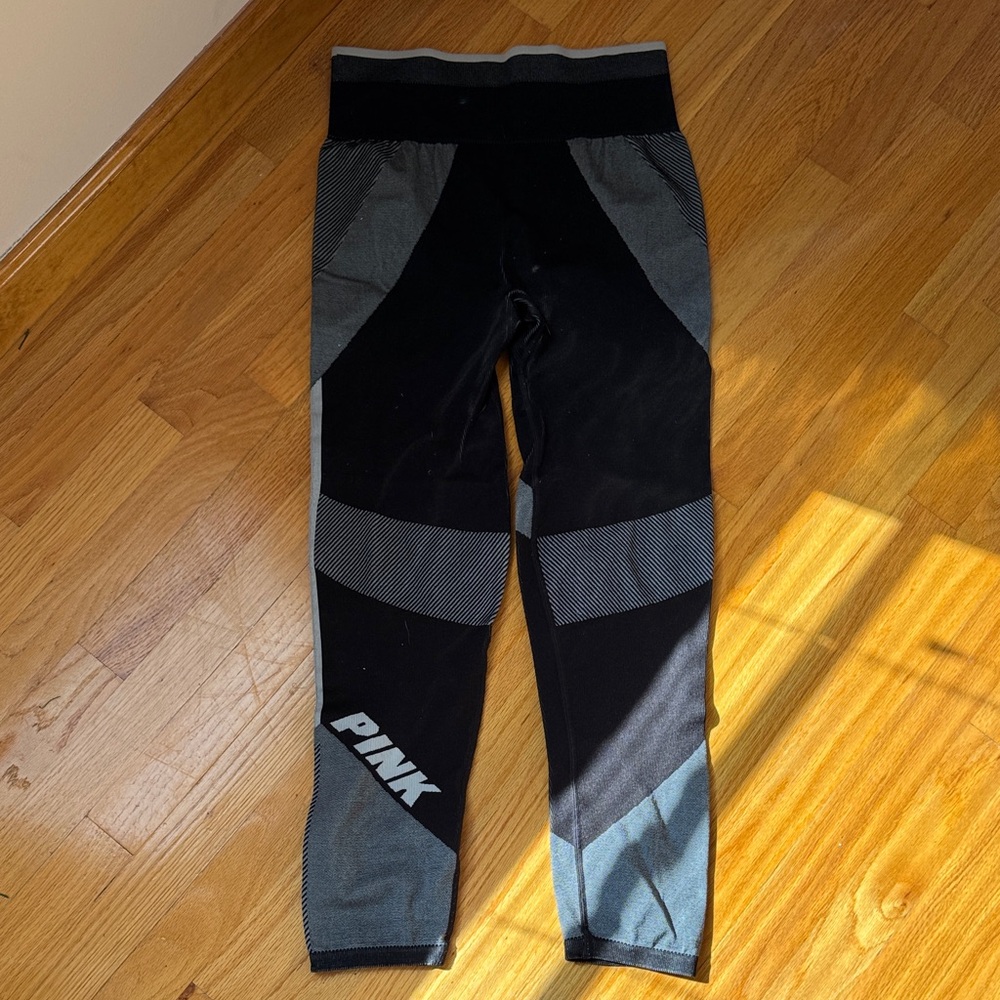 PINK Victoria's Secret Black and Gray Panel Leggings NEVER WORN